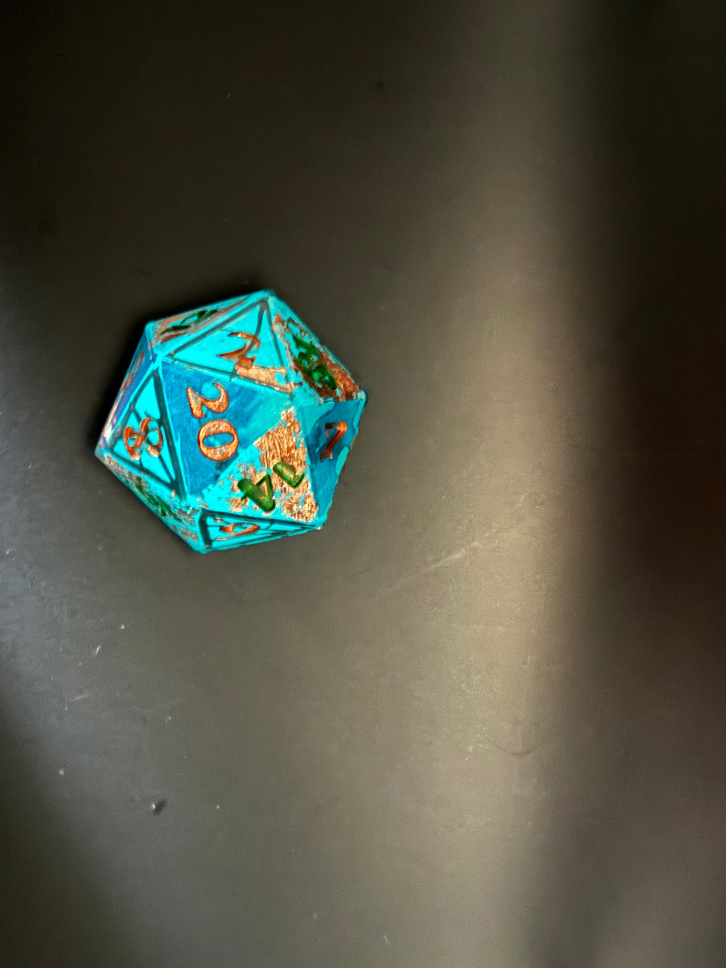 Titan’s Glow – Hand-Painted Jumbo d20