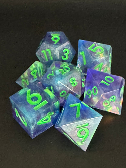 Enchanted Goblin’s Hoard – Purple UV Reactive Dice Set