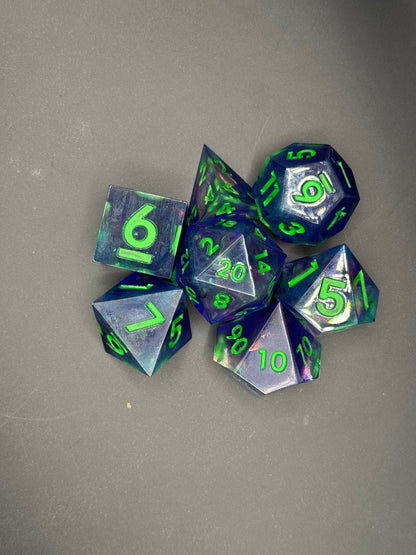 Enchanted Goblin’s Hoard – Purple UV Reactive Dice Set